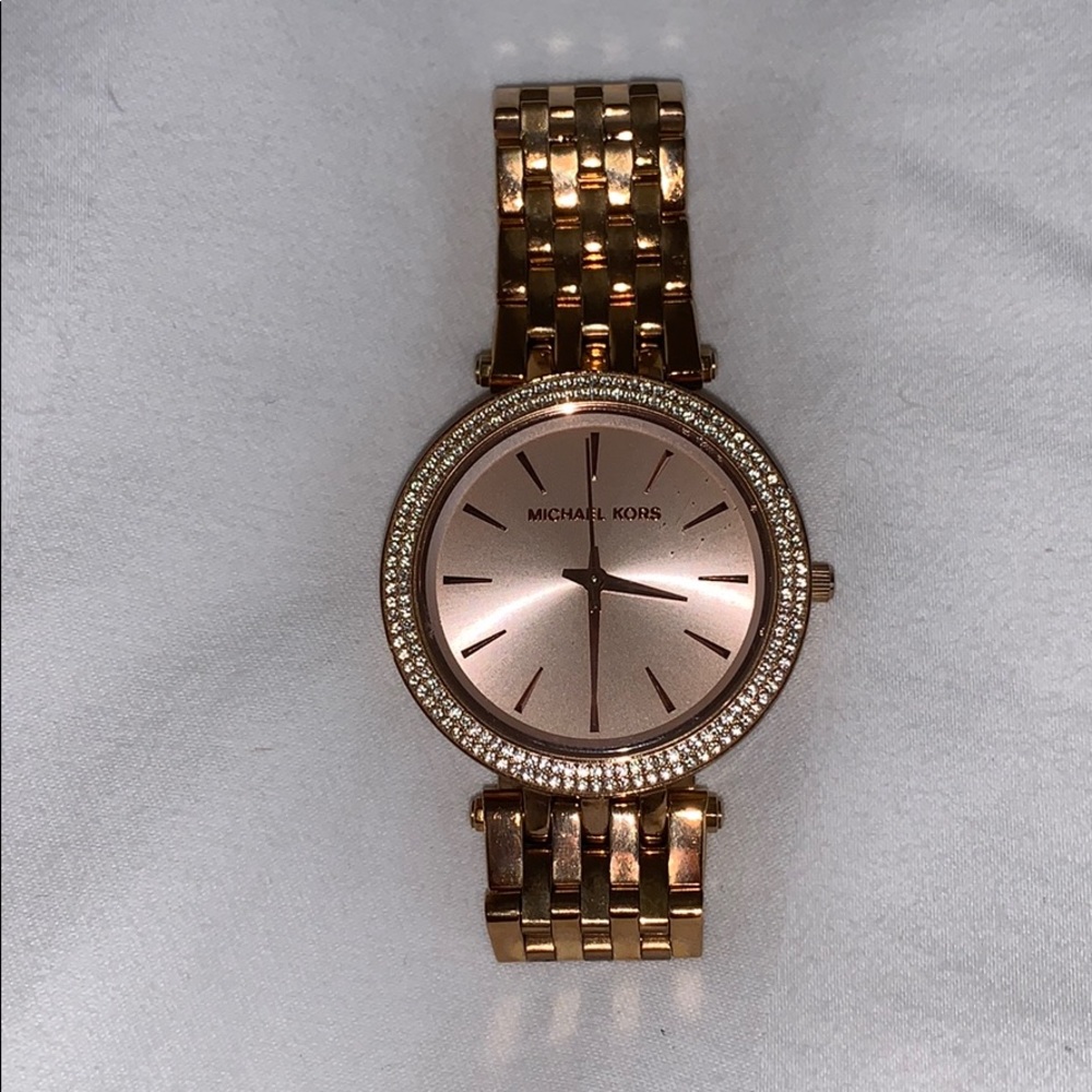 Michael kors rose gold watch